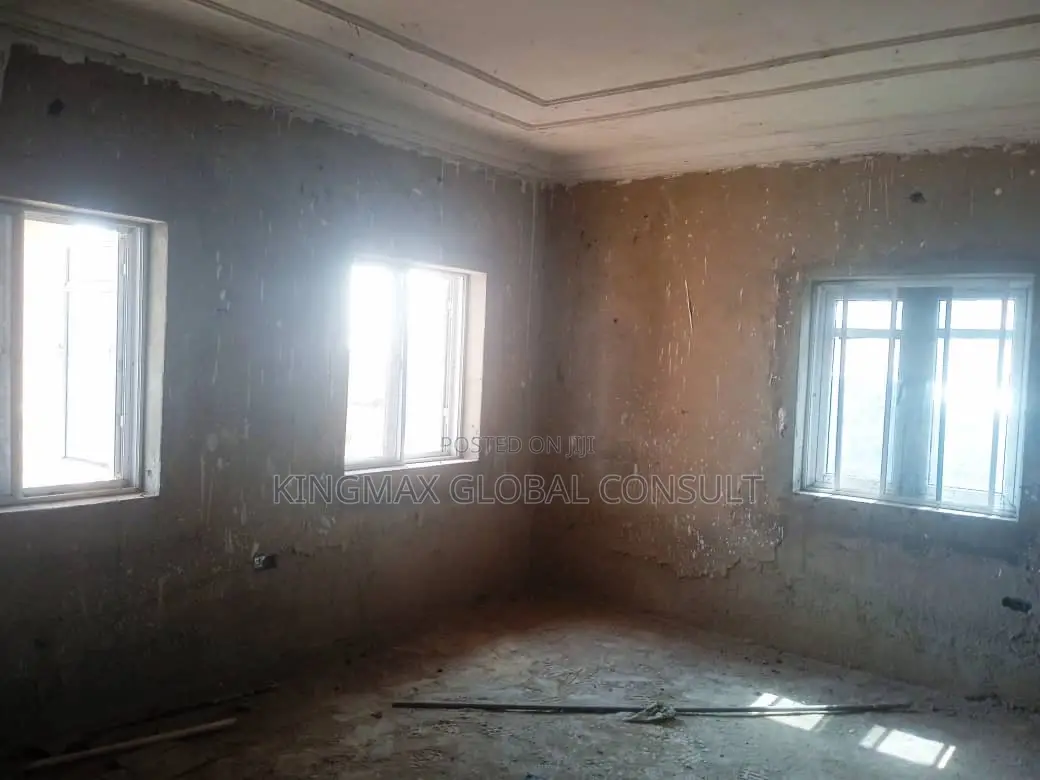3bdrm Bungalow in Von Garden City, Lugbe District for sale in Lugbe District