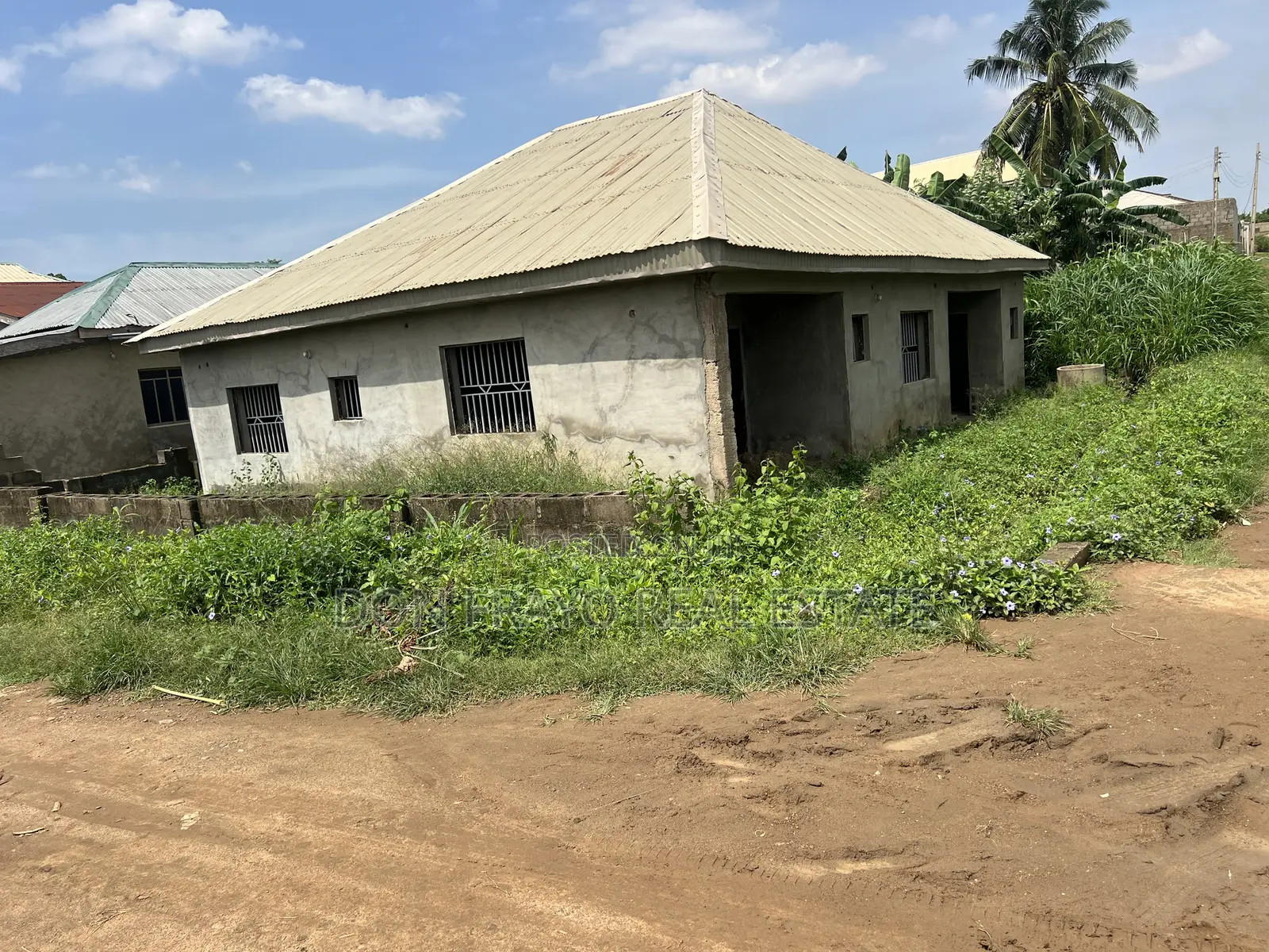 3bdrm Apartment in Wofun Olodo, Ibadan for sale in Ibadan