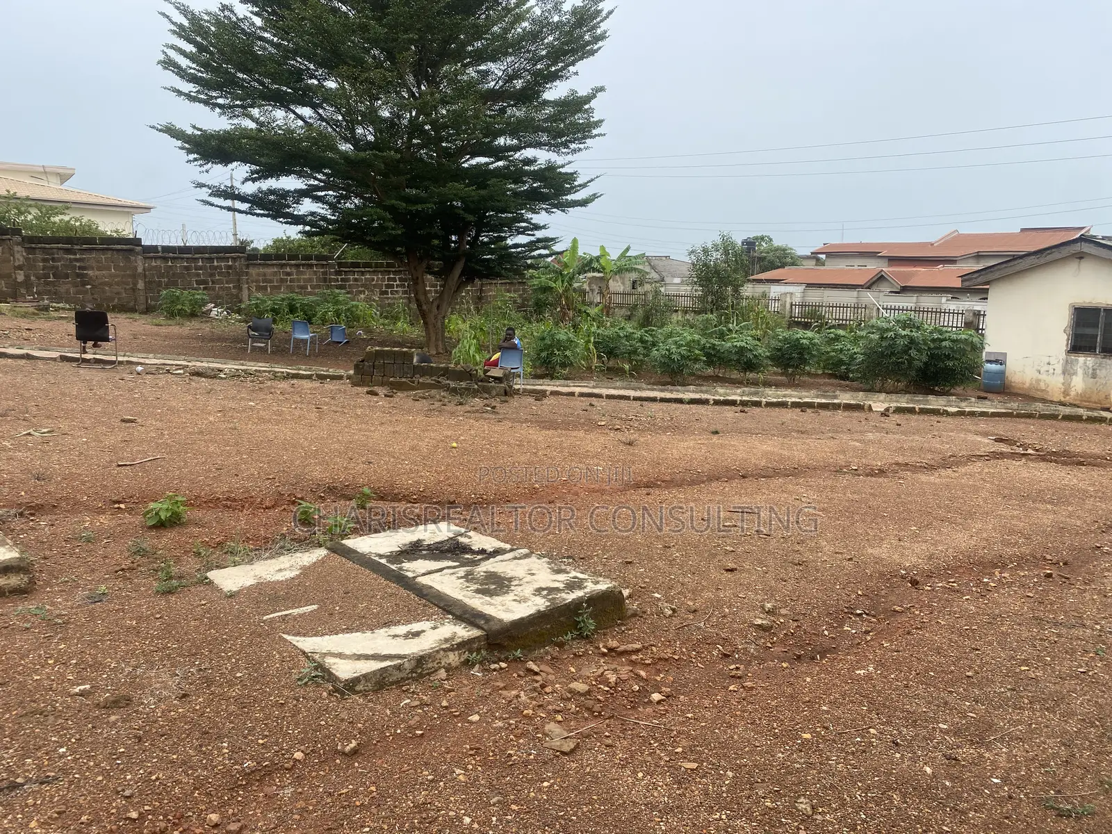 Plot of Land Within Estate in Alakia