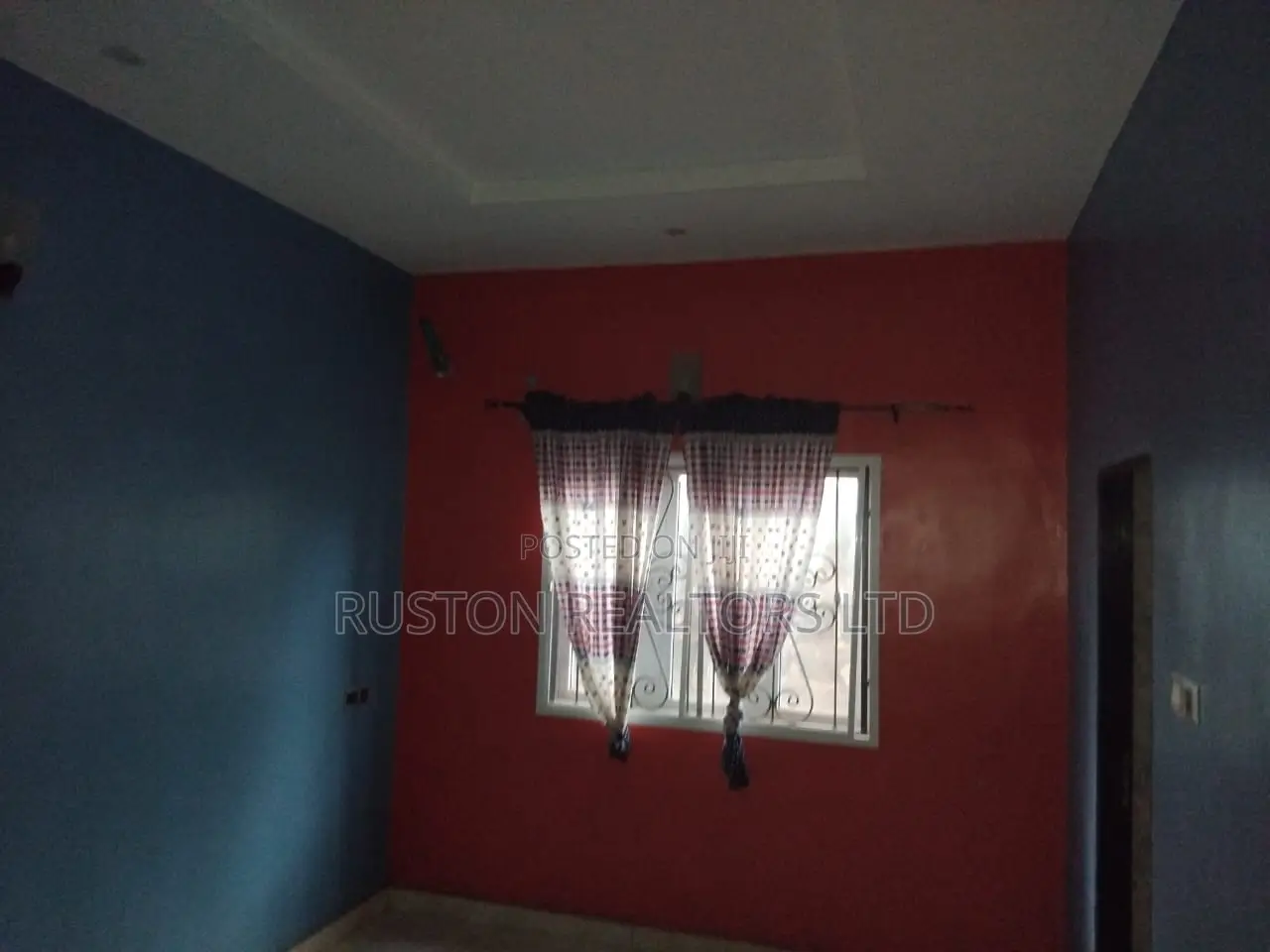 3bdrm Bungalow in Akobo for sale in Akobo