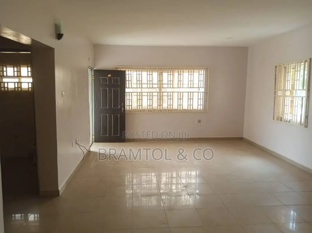 4bdrm Duplex in Kado for rent in Kado