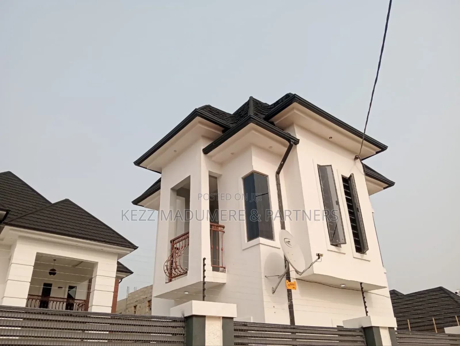 5bdrm Duplex in Gated Estate , Off for sale in Port-Harcourt