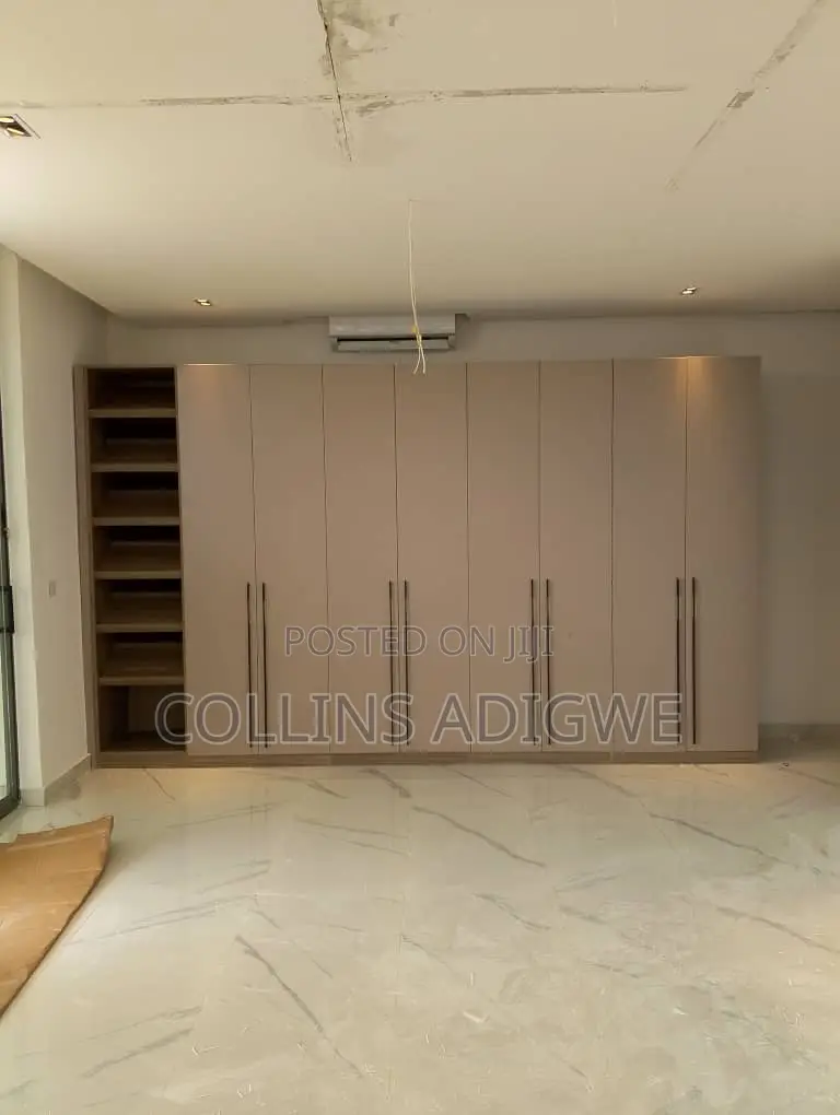3bdrm Maisonette in Lekki Phase 1 for sale in Lekki Phase 1