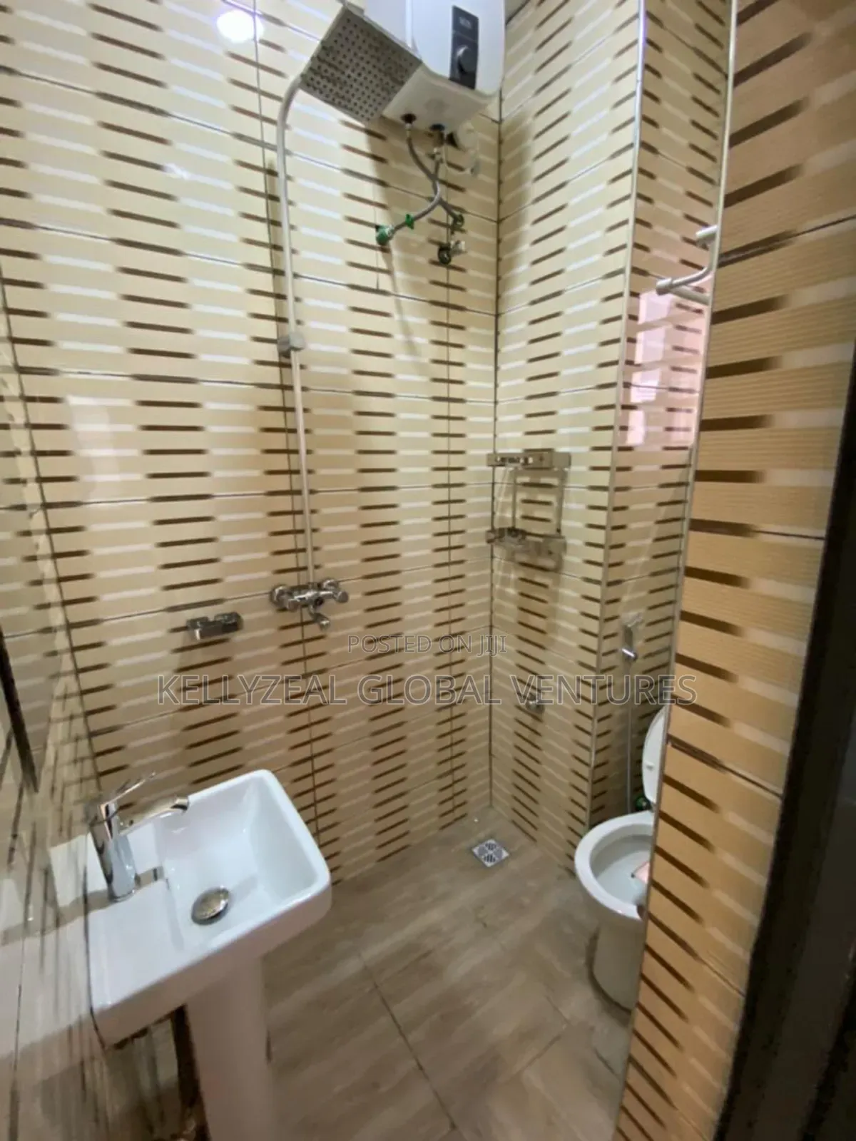 2bdrm Apartment in Startimes Estate, Ago Palace for rent in Ago Palace