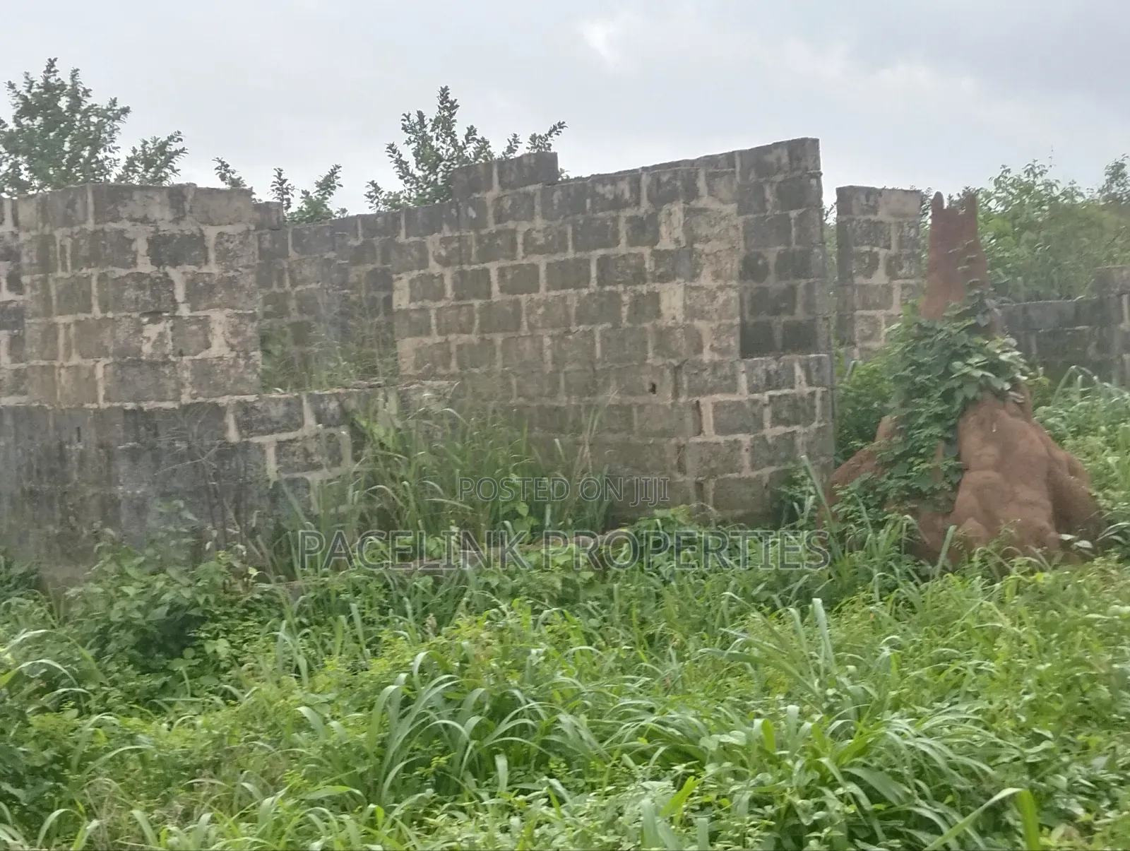 10bdrm Block of Flats in Ayobo for sale in Ayobo
