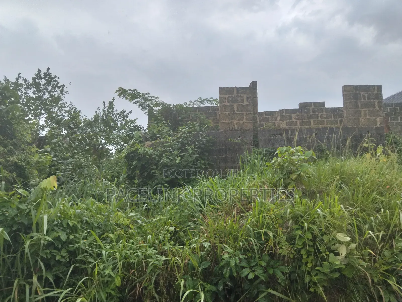 10bdrm Block of Flats in Ayobo for sale in Ayobo