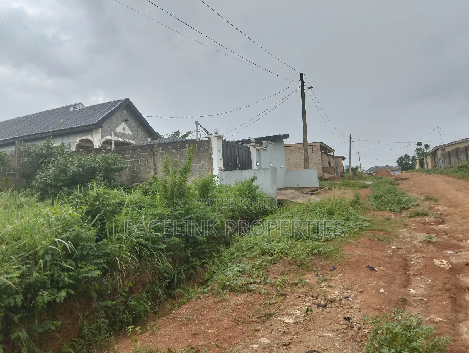 10bdrm Block of Flats in Ayobo for sale in Ayobo