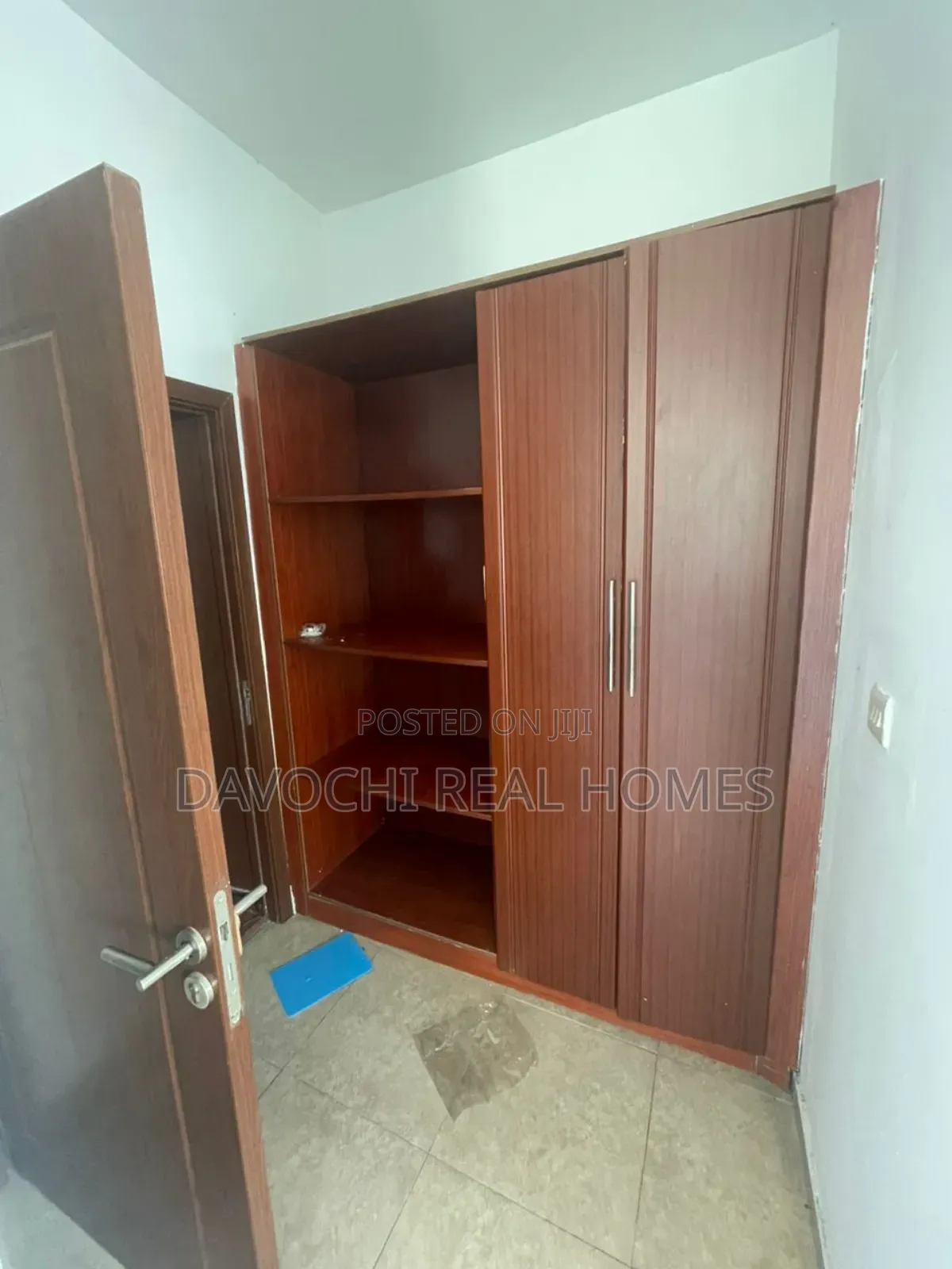 3bdrm Apartment in Prime Water Estate, Lekki for rent in Lekki