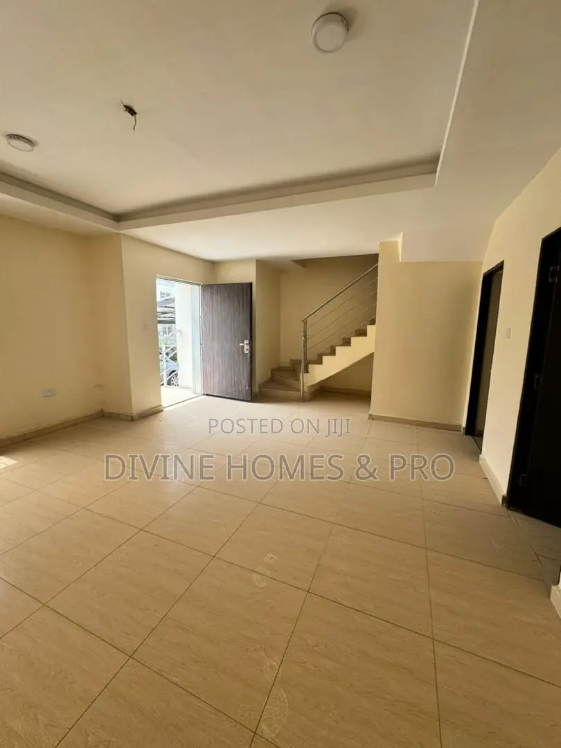 4bdrm Duplex in Life Camp for rent in Life Camp