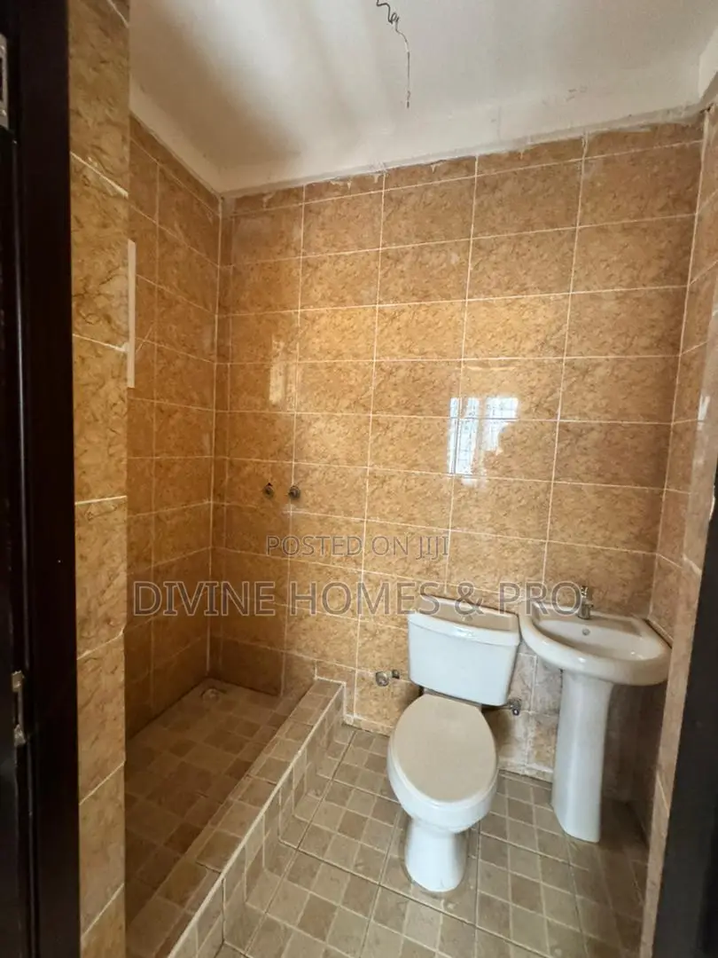 4bdrm Duplex in Life Camp for rent in Life Camp