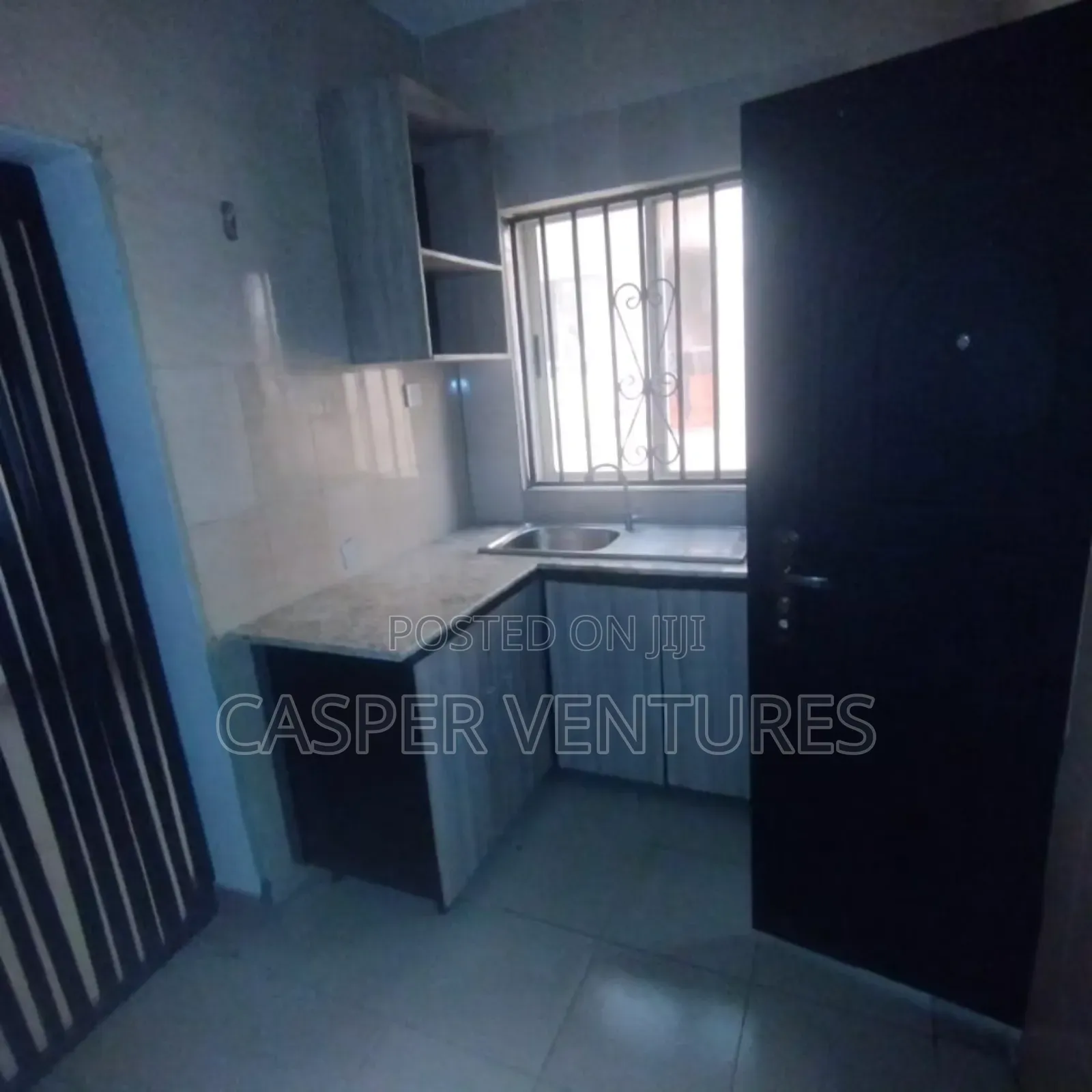 1bdrm Room & Parlour in Elegushi, Ikate for rent in Ikate