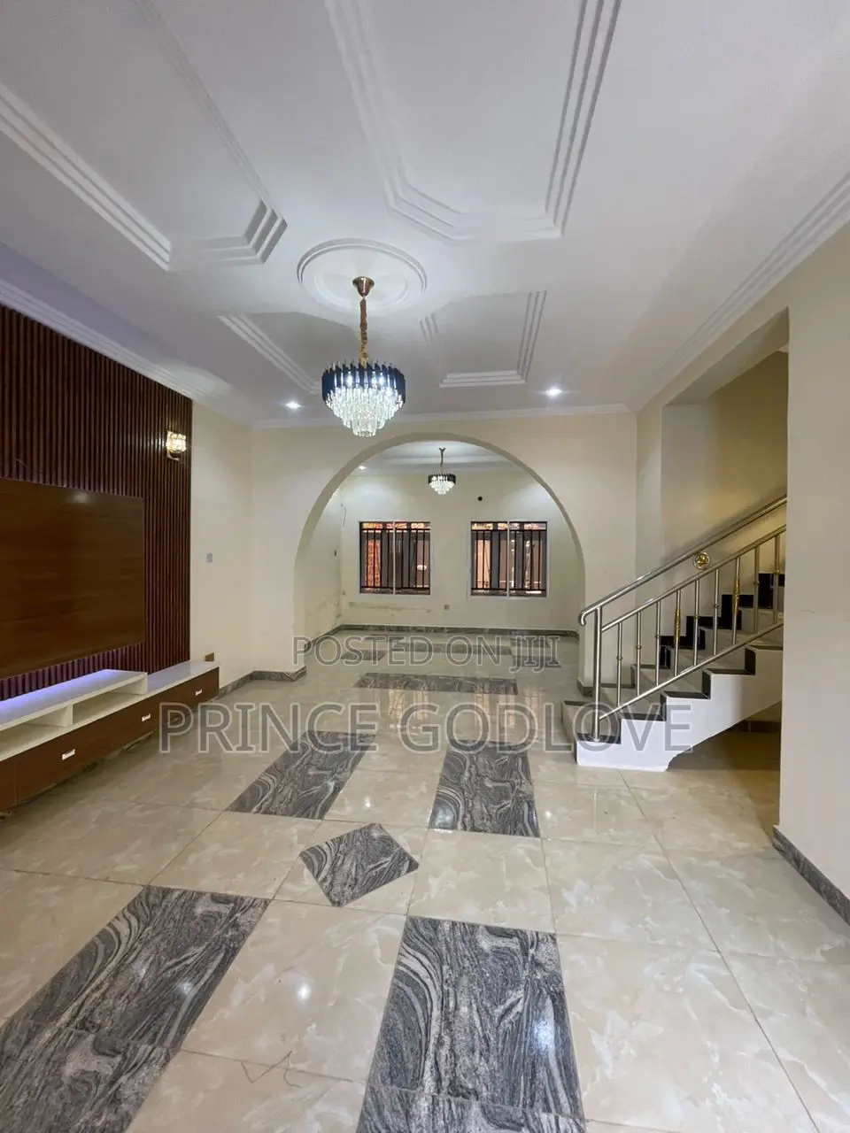 5bdrm Duplex in Garki for sale in Garki