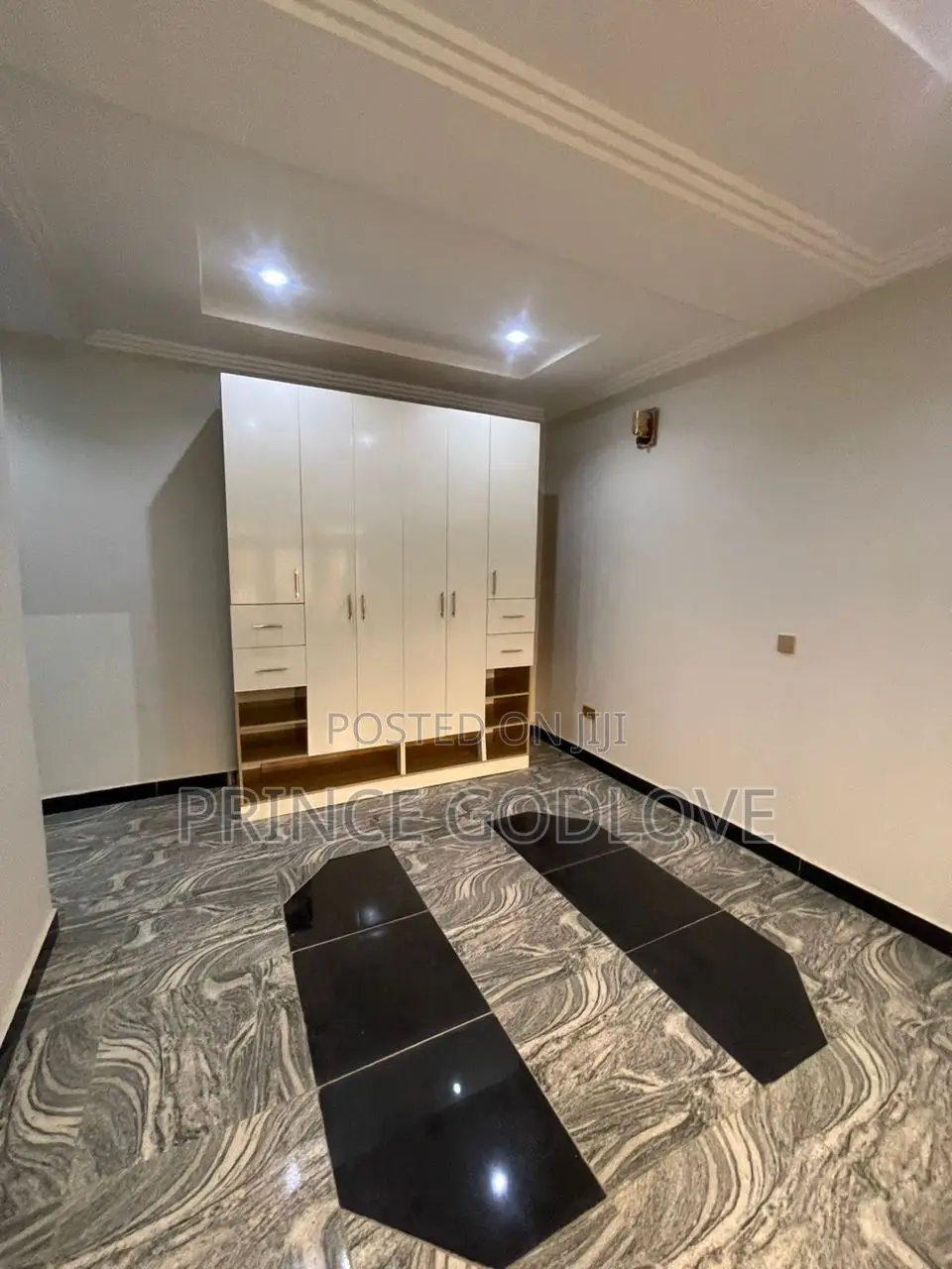 5bdrm Duplex in Garki for sale in Garki