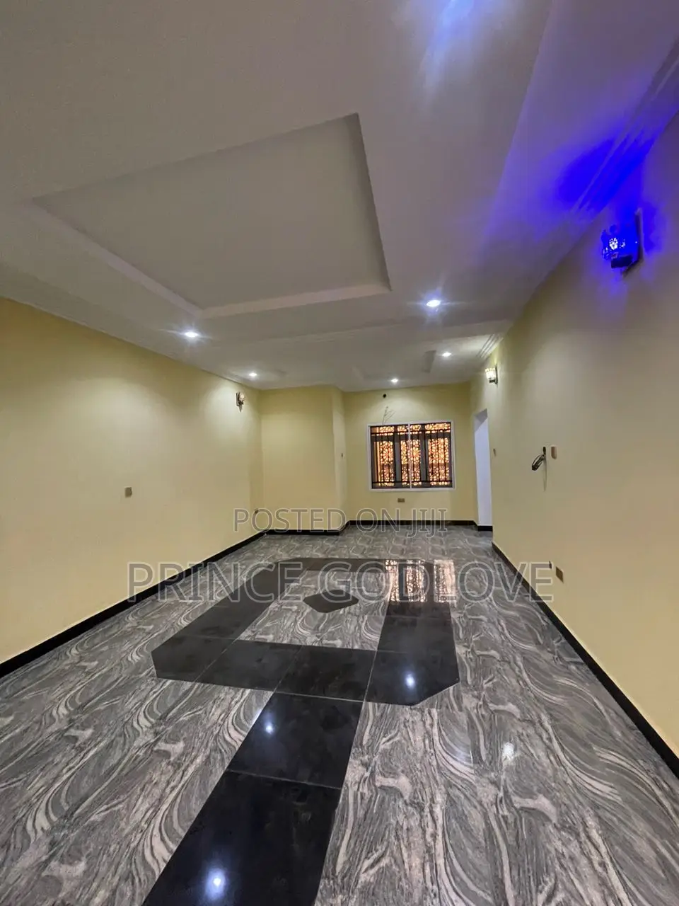 5bdrm Duplex in Garki for sale in Garki