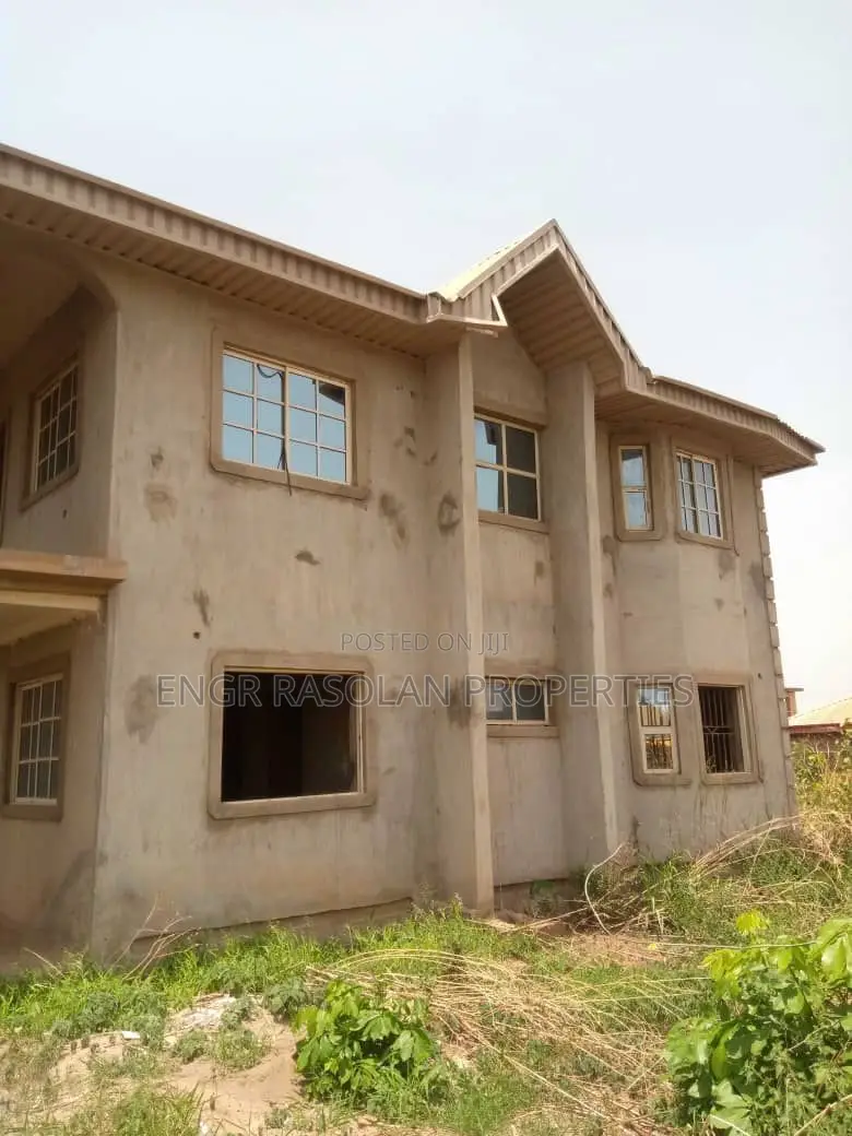 4bdrm Duplex in Pipeline, Ilorin South for sale in Ilorin South