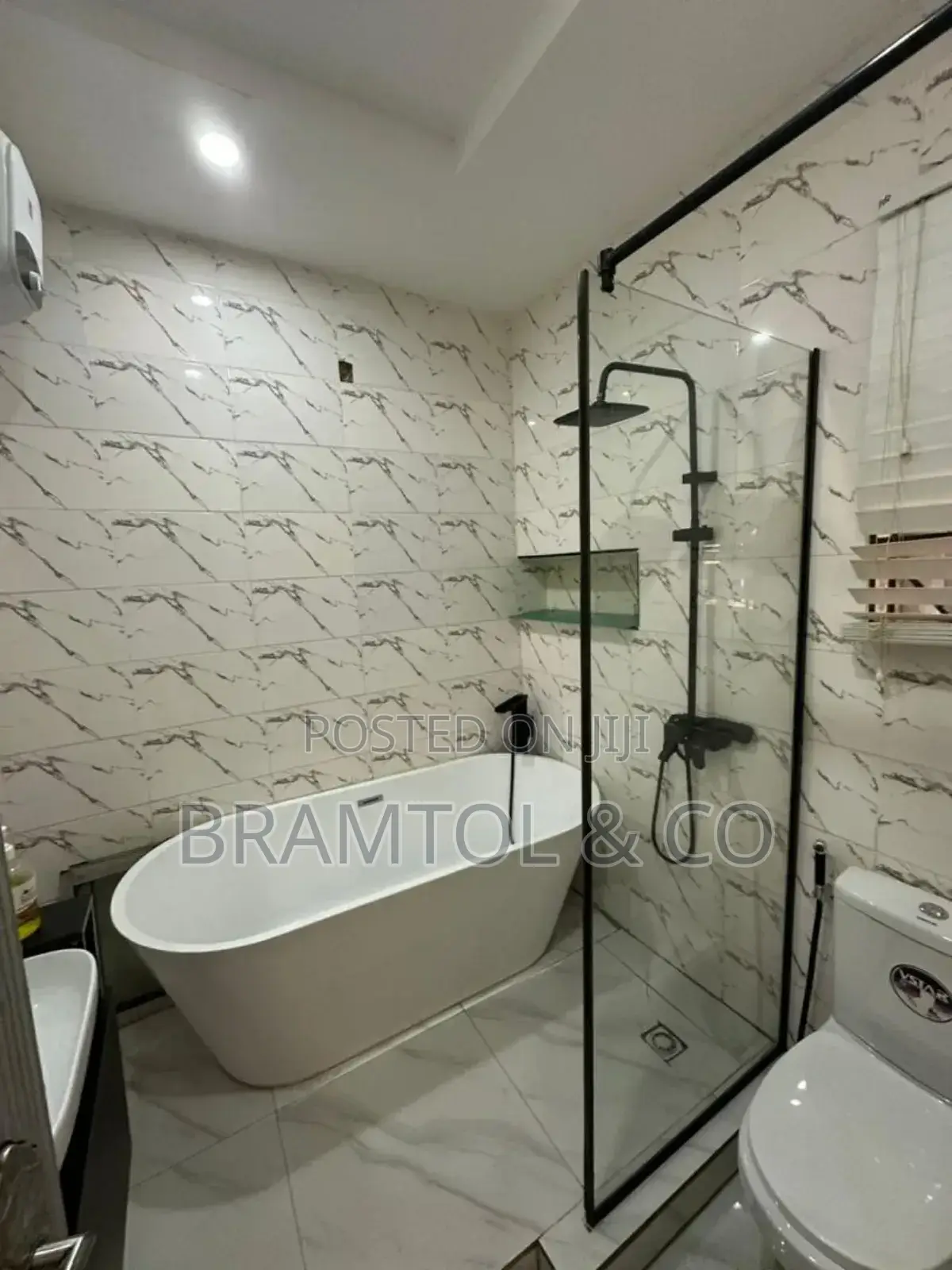 Furnished 3bdrm Townhouse / Terrace in Wuse 2 for rent in Wuse 2