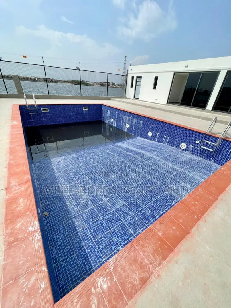 4bdrm Duplex in Lekki Phase 1 for rent in Lekki