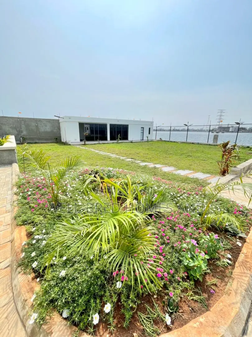 4bdrm Duplex in Lekki Phase 1 for rent in Lekki