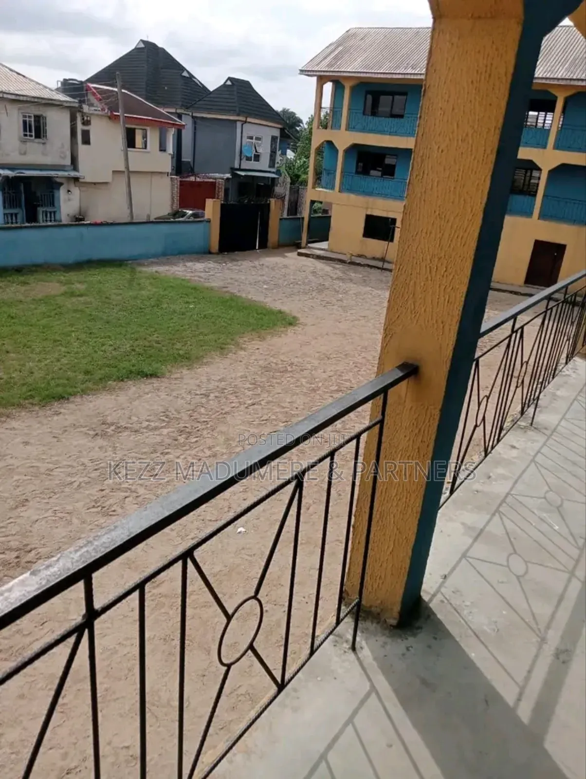 For Sale : A Functional 30 Classrooms SIZEABLE School in Port-Harcourt