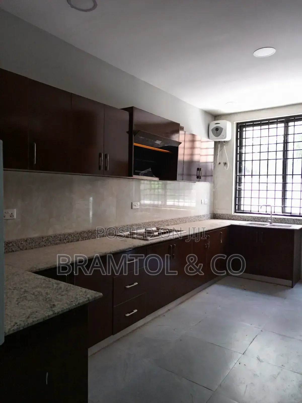 4bdrm Townhouse / Terrace in Guzape District for rent in Guzape District
