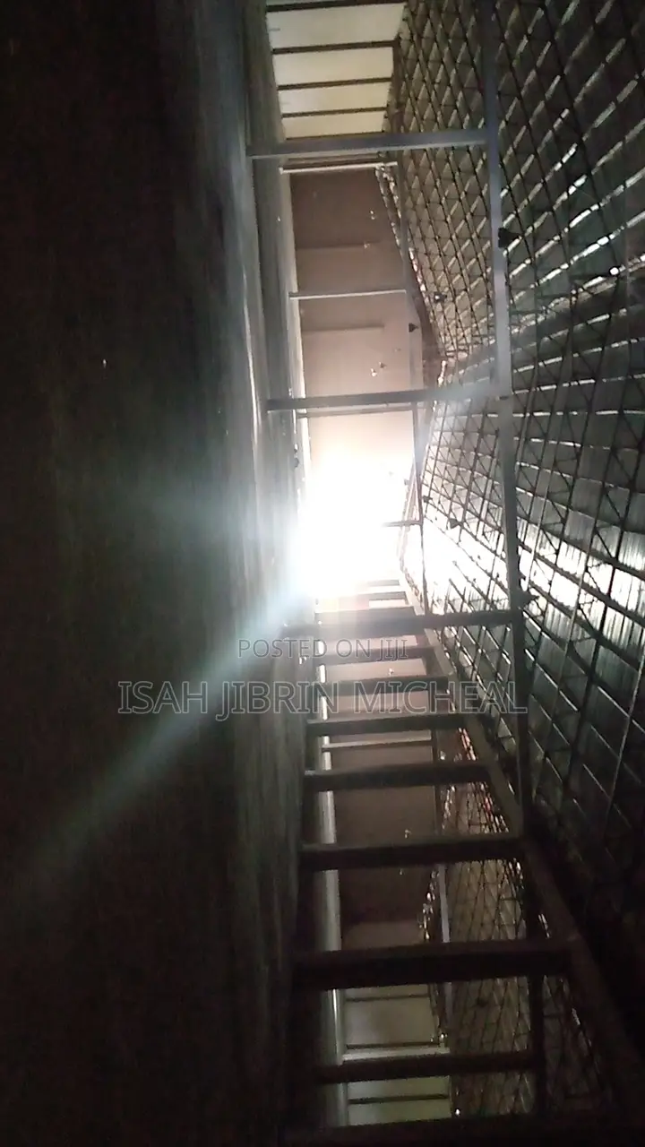 Concrete Massive 6000sqm Warehouse in Idu Industrial Area in Idu Industrial