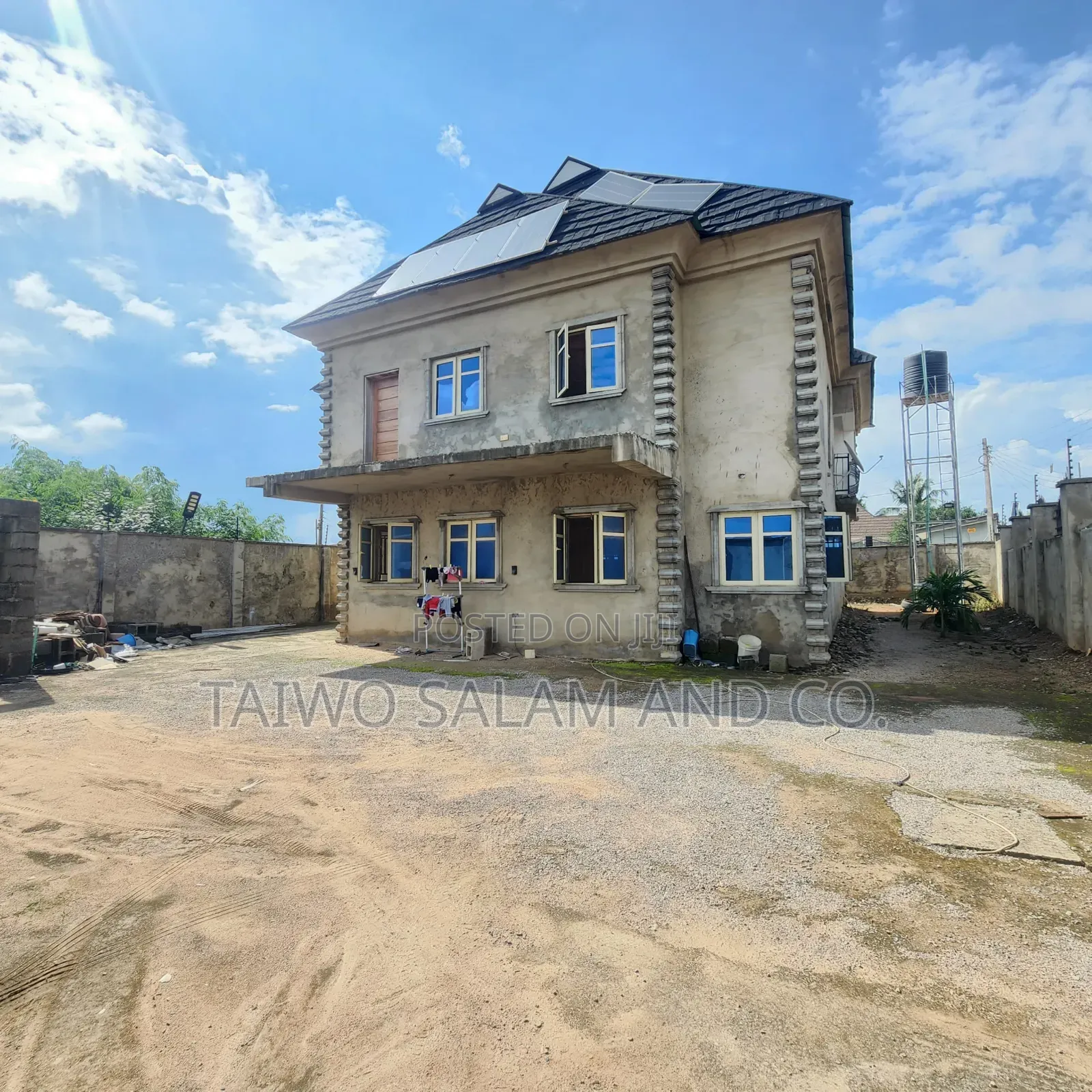4bdrm Duplex in Jericho for sale in Jericho