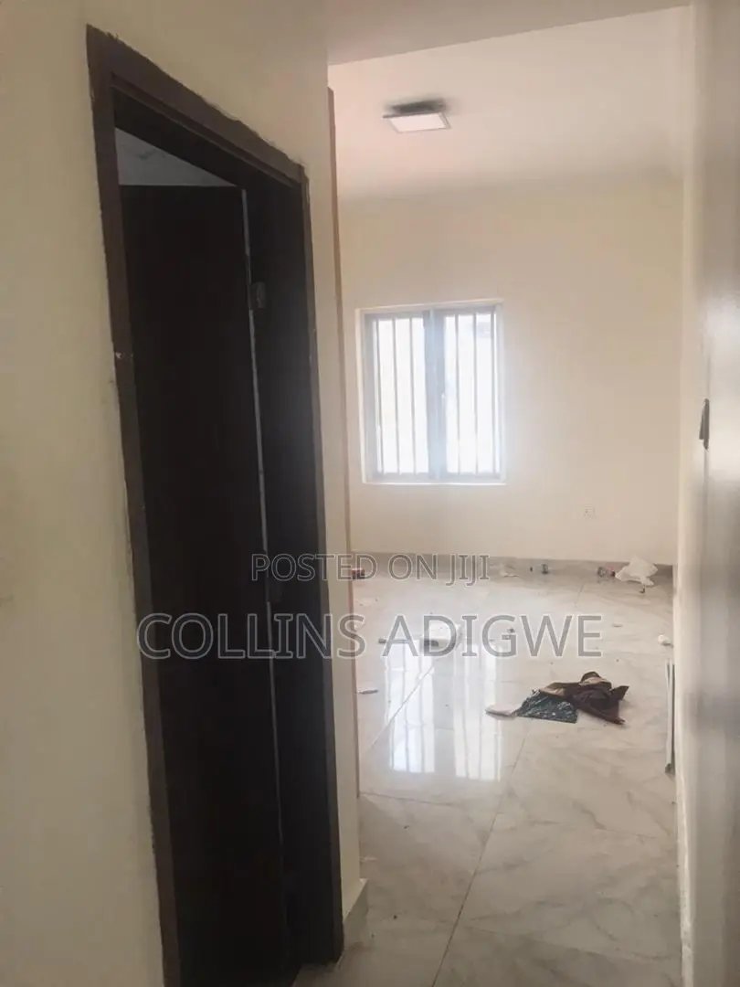 2bdrm Apartment in Orchid Road, Chevron for rent in Chevron