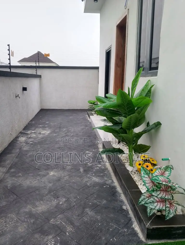 5bdrm Duplex in Abraham Adesanya for sale in Abraham Adesanya Estate