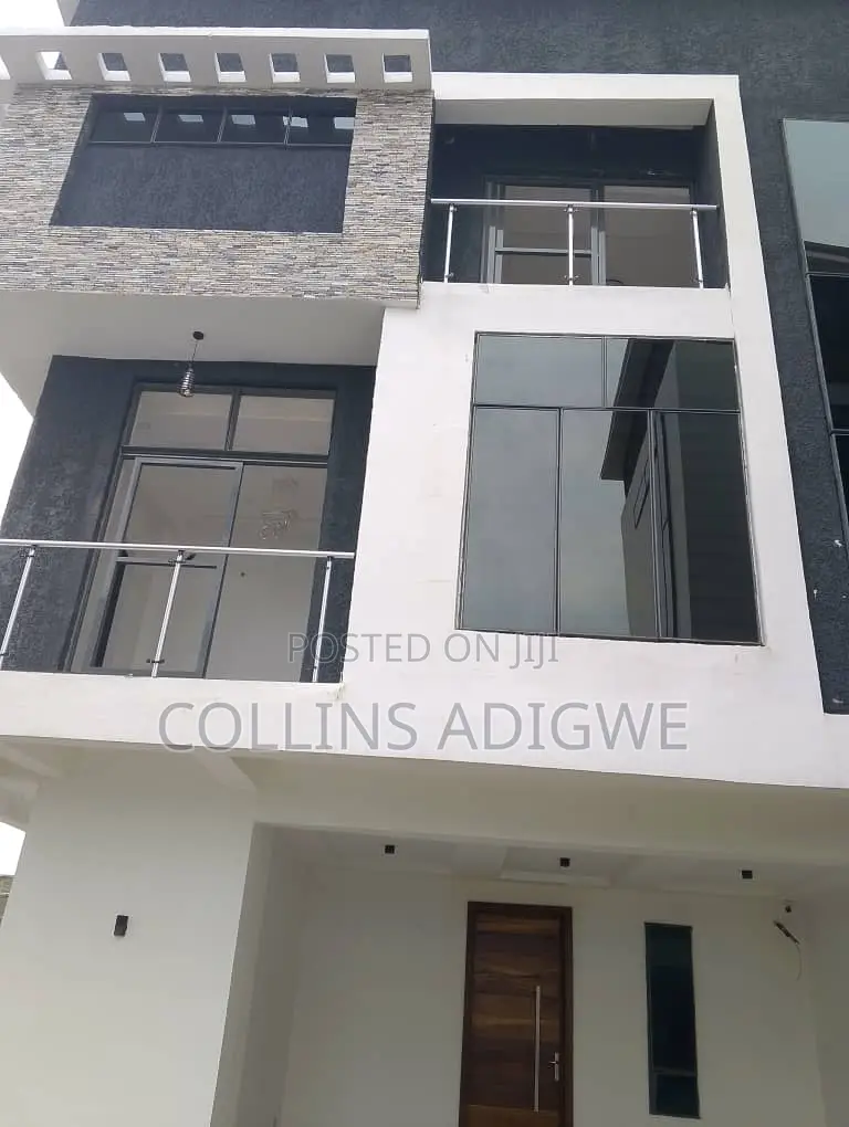 5bdrm Duplex in Abraham Adesanya for sale in Abraham Adesanya Estate