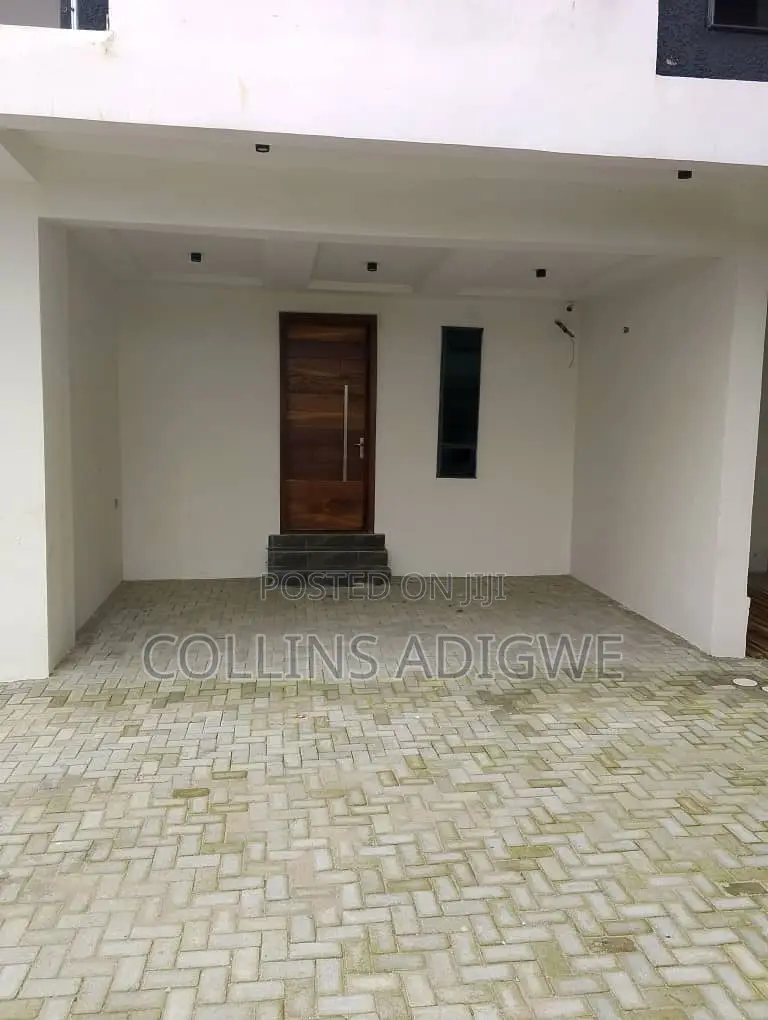 5bdrm Duplex in Abraham Adesanya for sale in Abraham Adesanya Estate