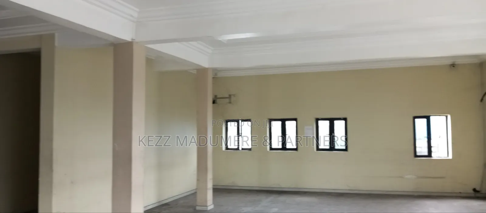 To Let : A Sizeable Hall on the Major Int'l Airport Rd in Port-Harcourt