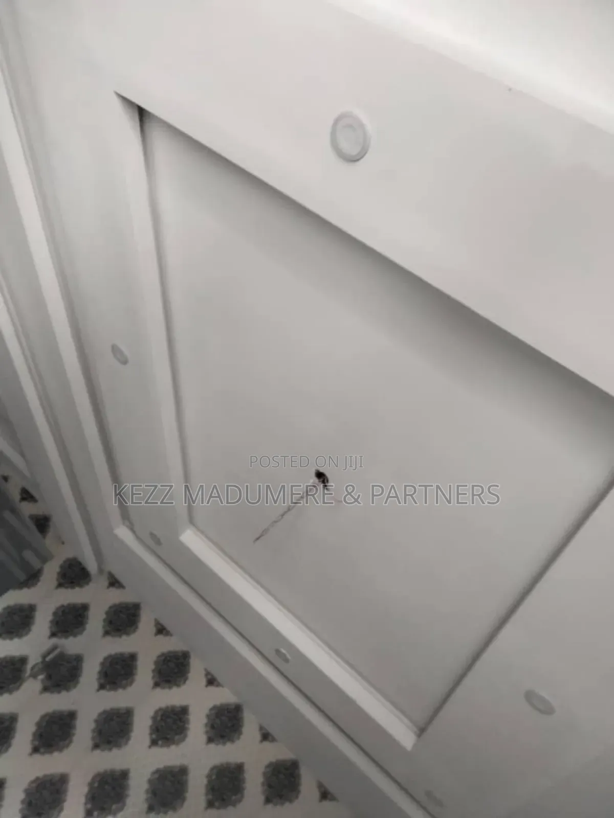 2bdrm Duplex in Sars Road , Port for rent in Port-Harcourt