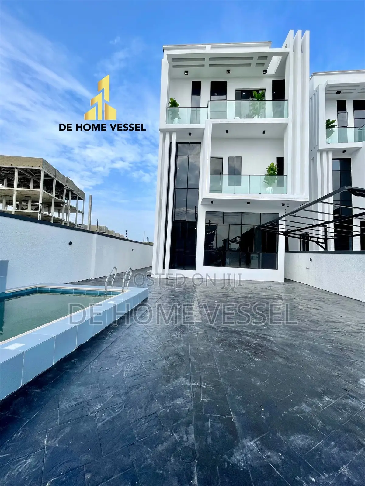 5bdrm Duplex in Lekki for sale in Lekki