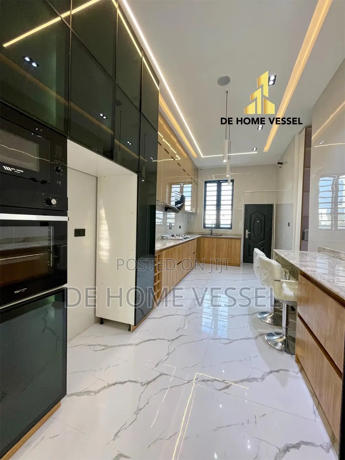 4bdrm Duplex in Lekki for sale in Lekki