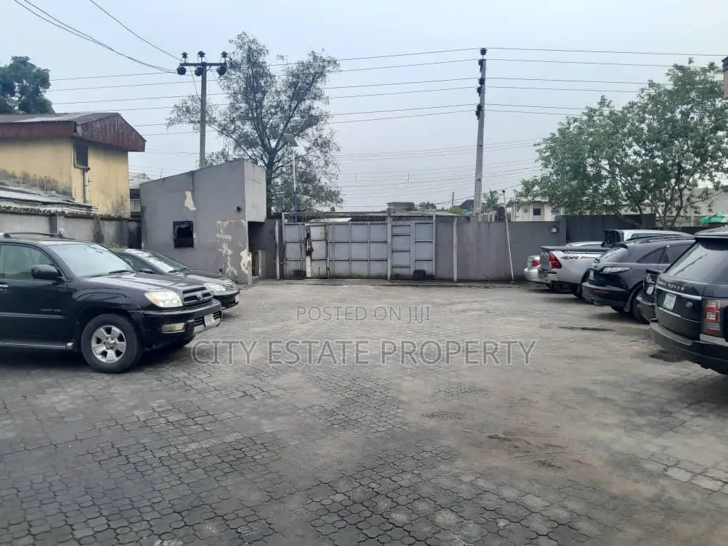 Hotel for Sale in Rumuomasi Portharcourt in Port-Harcourt