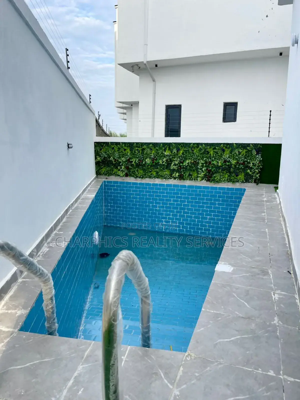 5bdrm Duplex in Lekki for sale in Lekki