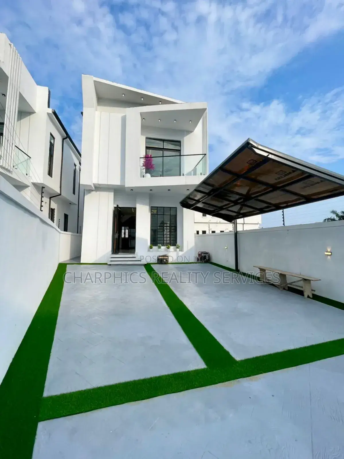 5bdrm Duplex in Lekki for sale in Lekki