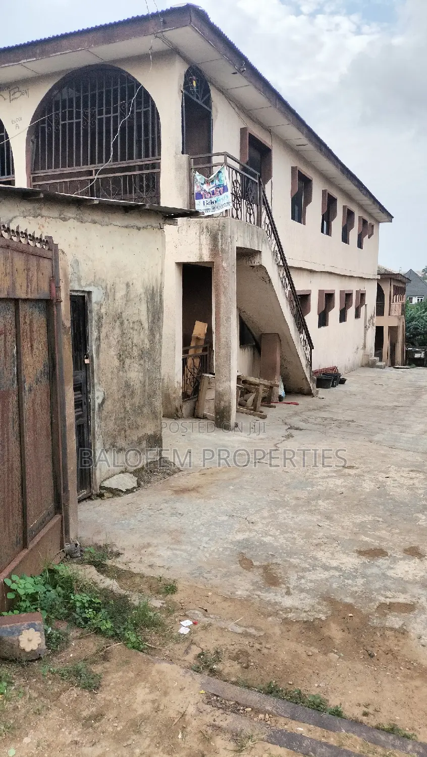 Furnished 20bdrm House in Balofem Properties &, Abeokuta North in Abeokuta North