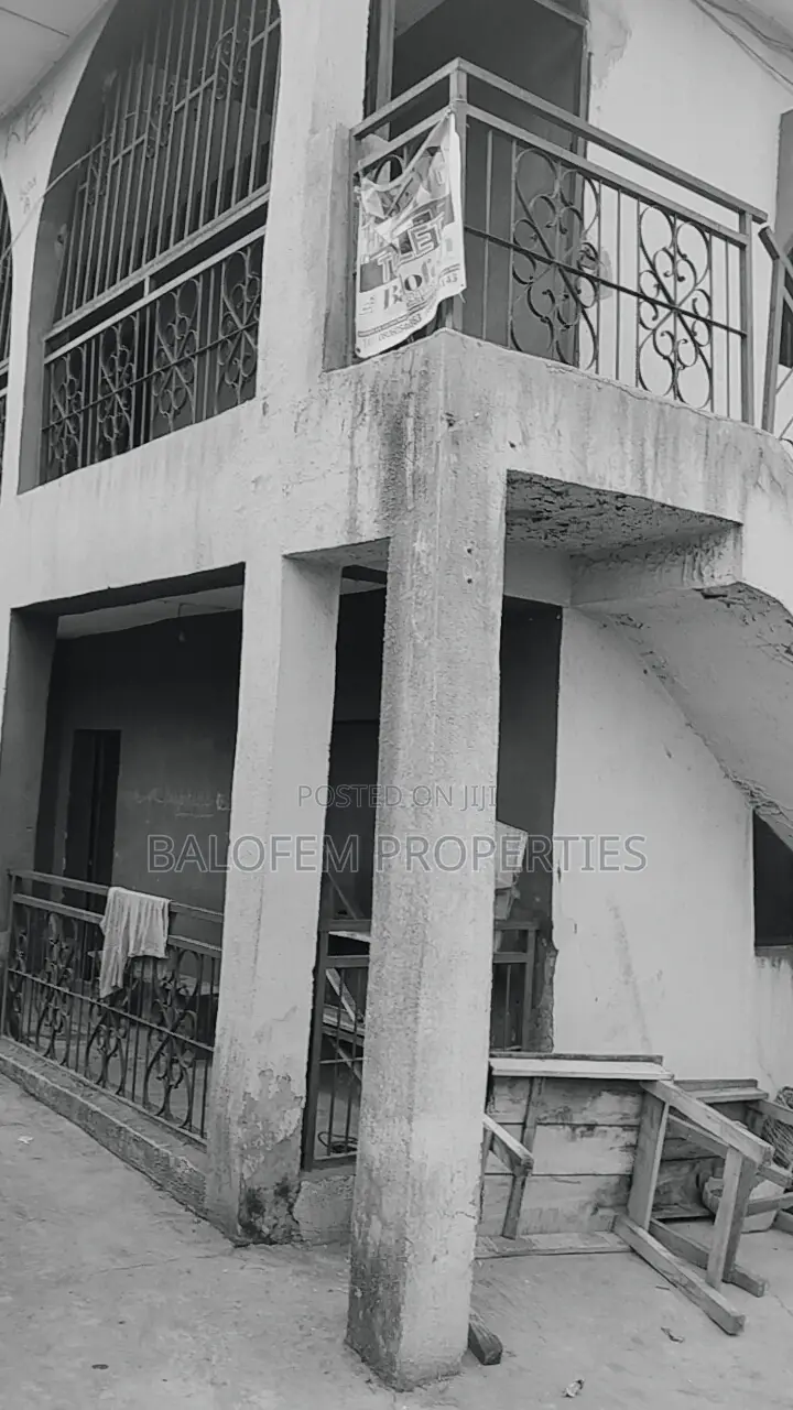 Furnished 20bdrm House in Balofem Properties &, Abeokuta North in Abeokuta North