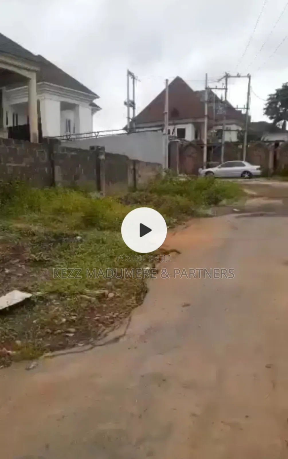 For Sale : 1400 SQMTRS at Old Gra , Enugu in Enugu