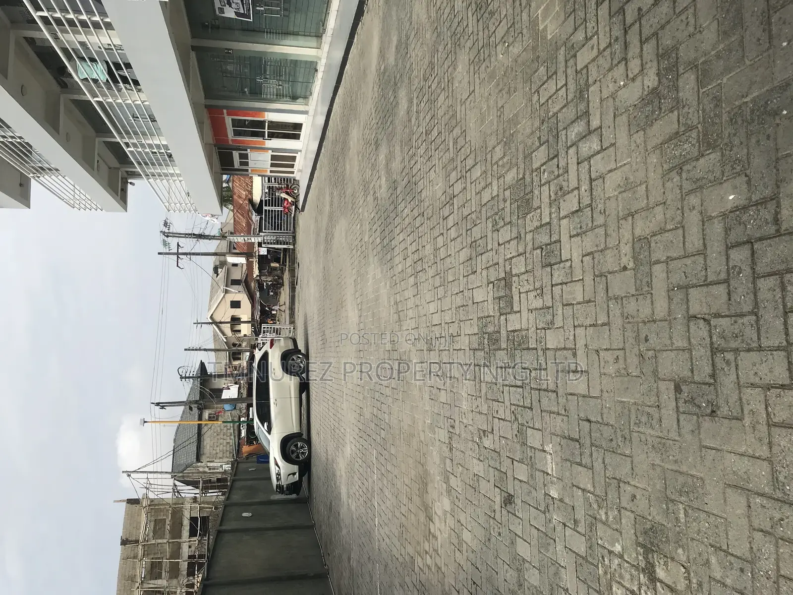SHOP Very Standard in a Busy Area Igbo Efon Lekki for Sale in Lekki