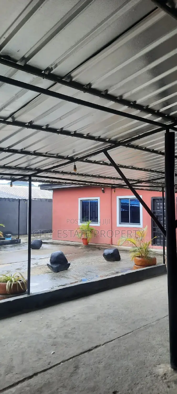 Lounge and Bar for Sale in Portharcourt in Port-Harcourt