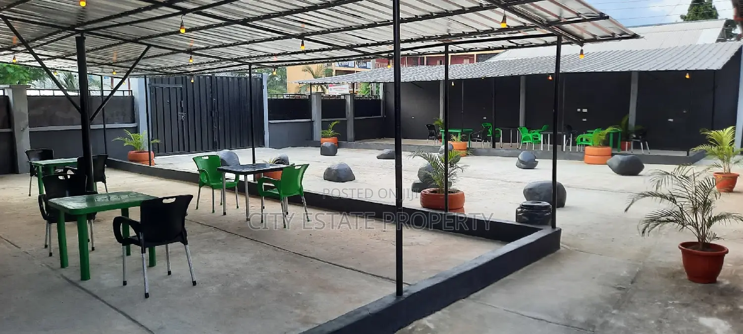 Lounge and Bar for Sale in Portharcourt in Port-Harcourt