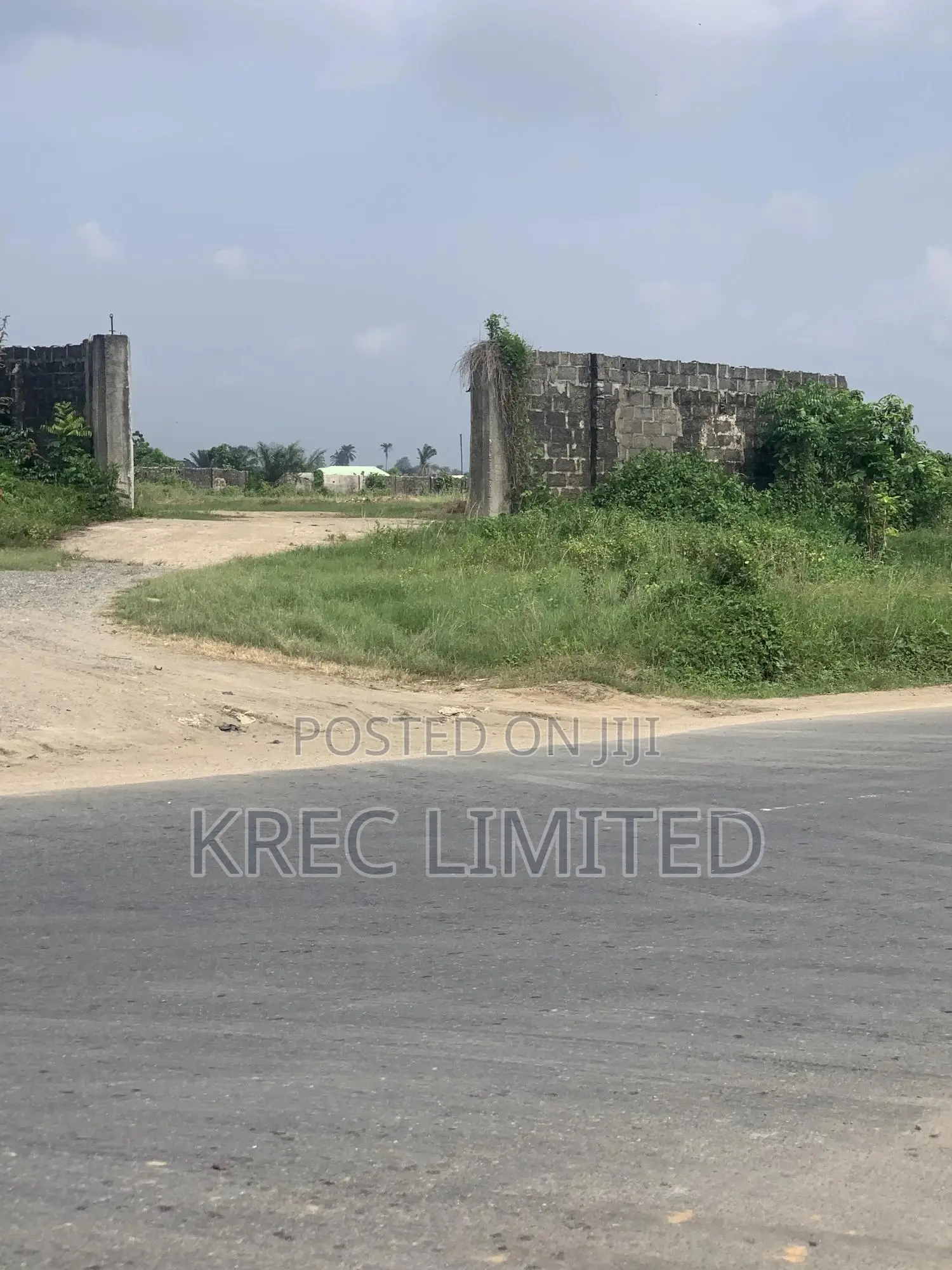 Isiokpo Express With Cofo in Port-Harcourt