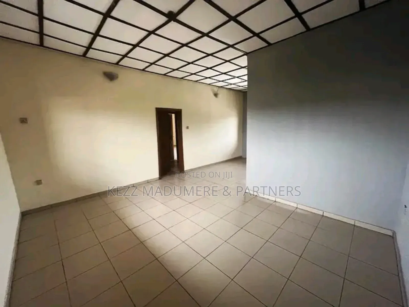 6bdrm Block of Flats in Within Wimpy, Port-Harcourt for sale in Port-Harcourt