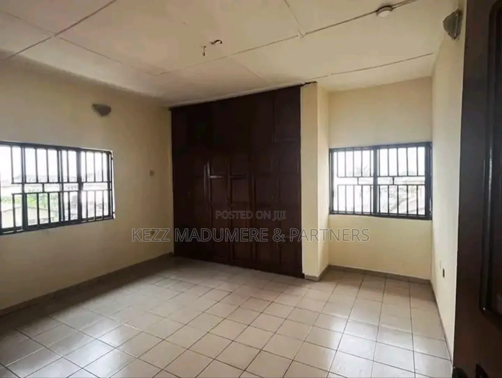 6bdrm Block of Flats in Within Wimpy, Port-Harcourt for sale in Port-Harcourt