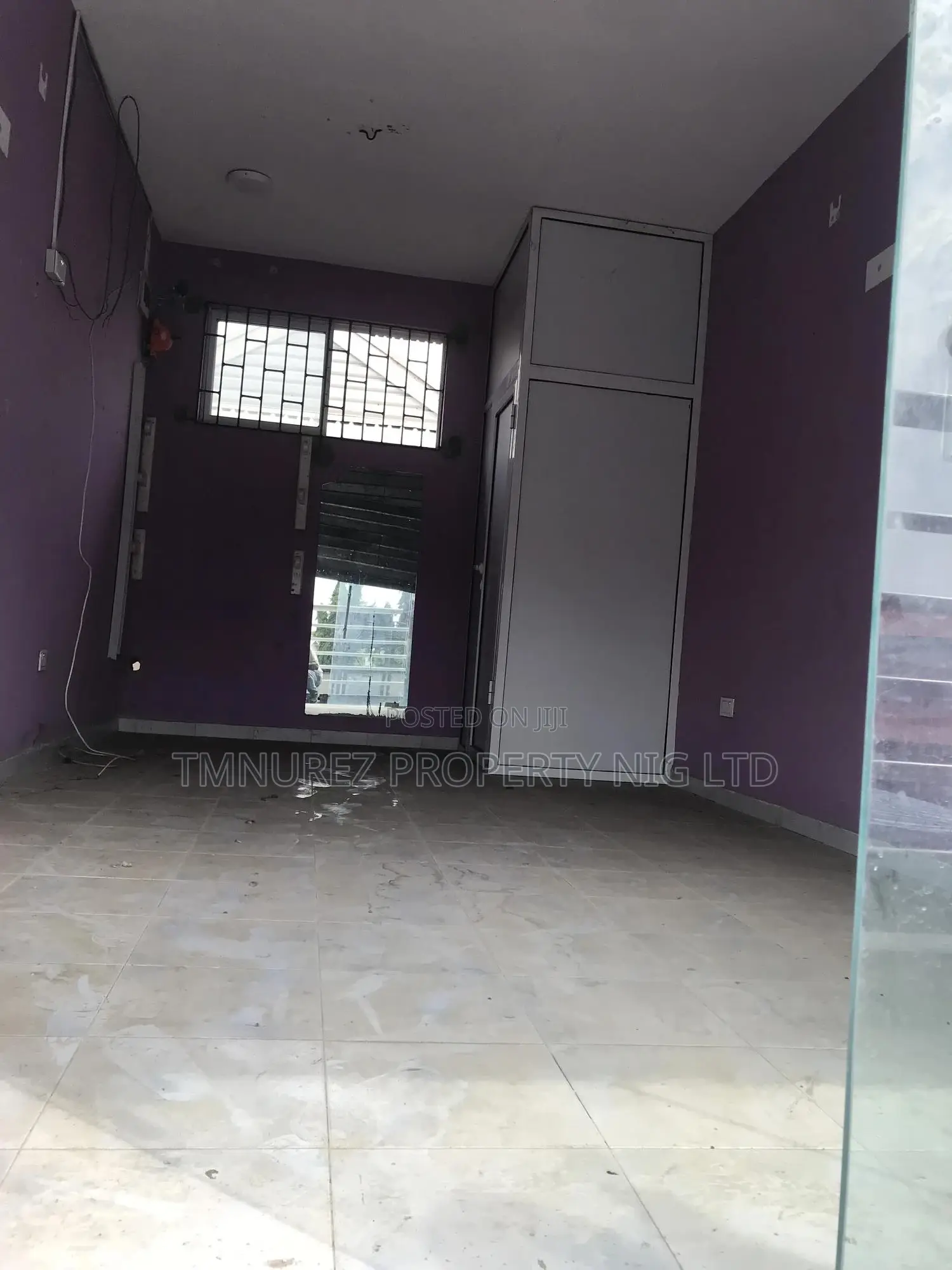 Shop Very Standard at Busy Road for Sale at Igbo Efon in Lekki