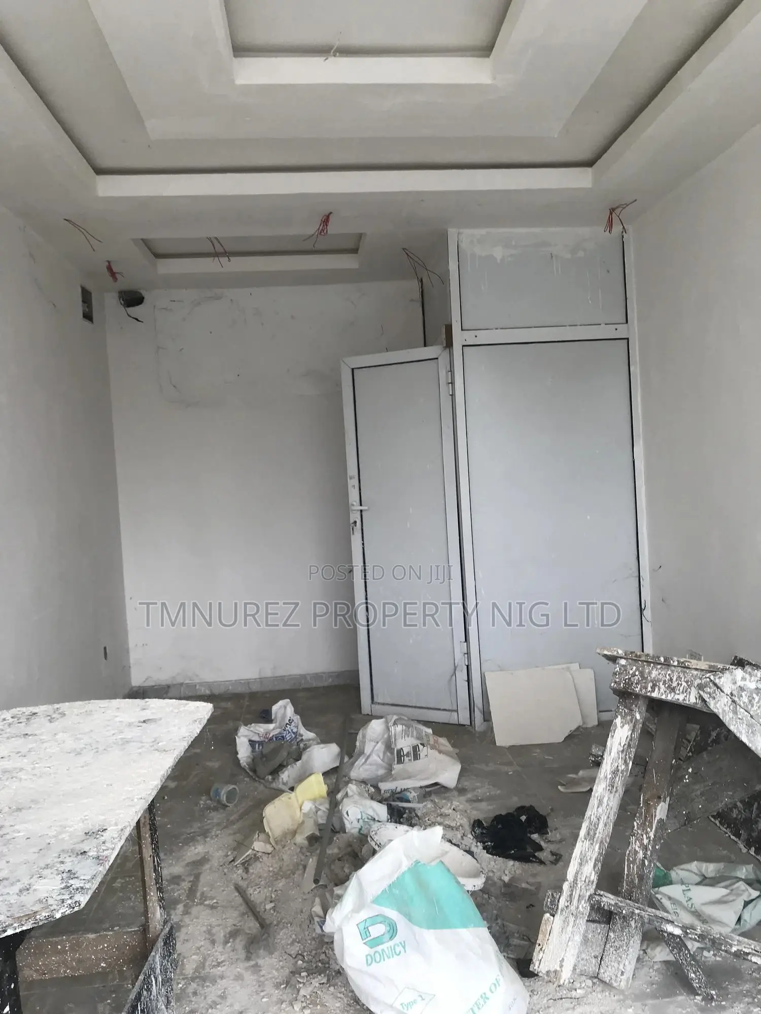 SHOP for Sale,In a Very Busy Location,Igbo Efon Lekki in Lekki