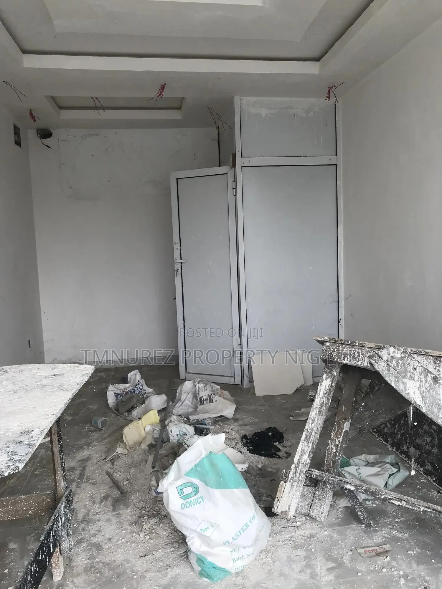 SHOP for Sale,In a Very Busy Location,Igbo Efon Lekki in Lekki