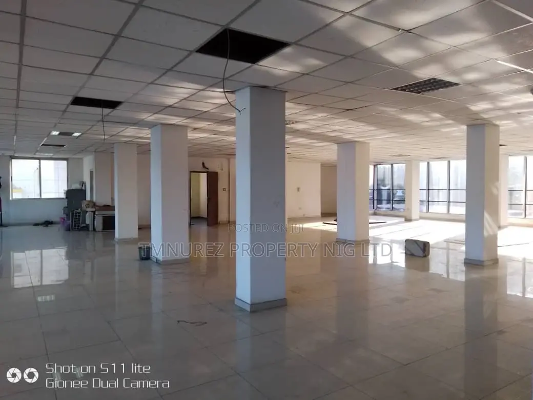 270 SQM Open Space Warehouse for Rent at Vi in Lekki